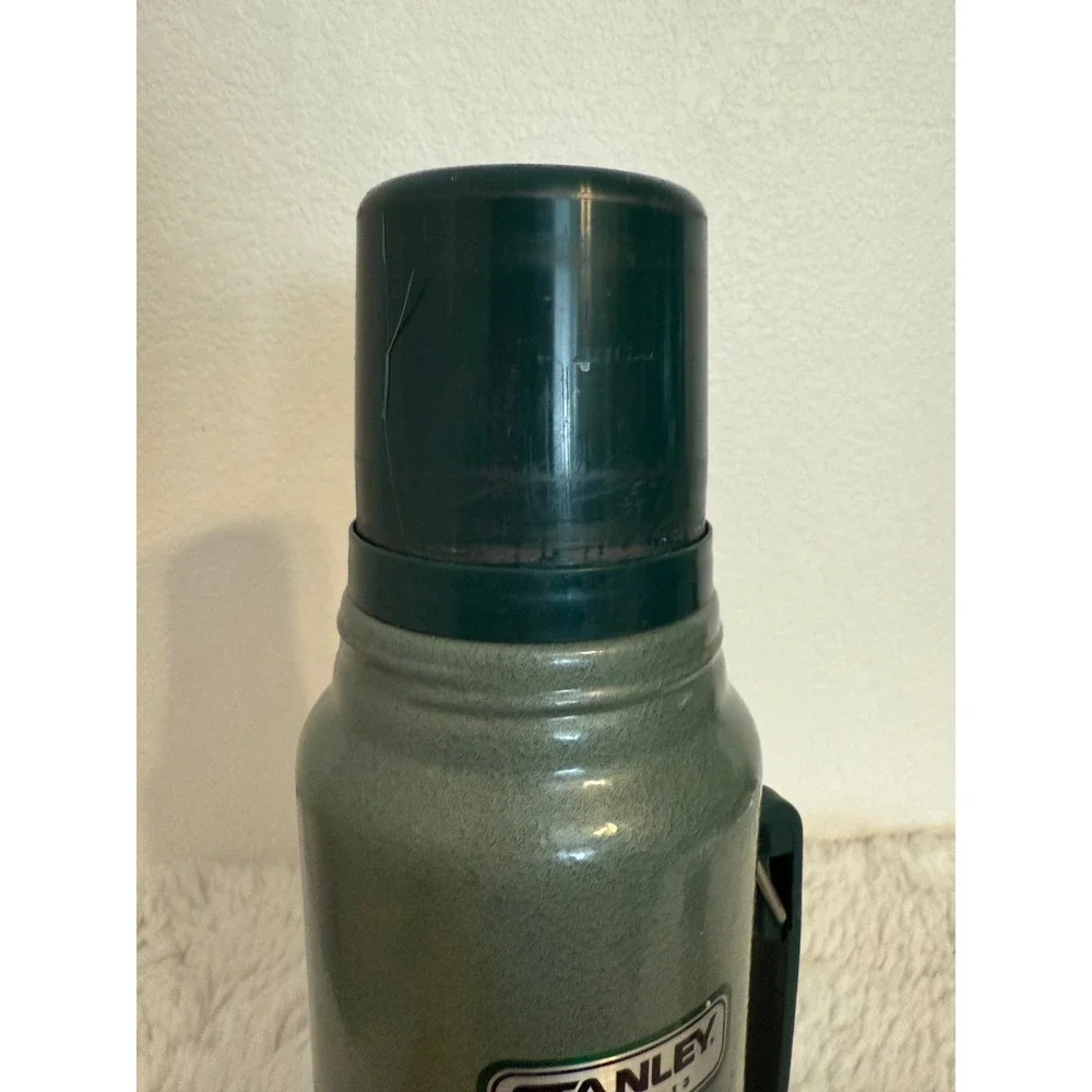 Vintage Stanley Thermos 1.1 Quart Green Insulated Bottle‎ with Handle - Picture 6 of 12